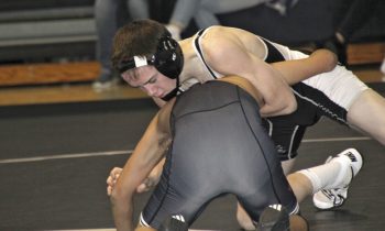 Warrior Wrestlers suffer loses in dual meet against Fairmont/MCW and Worthington